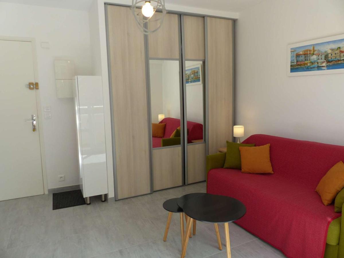 Charmant Studio Climatise Avec Balcon A 50M De La Plage - Le Lavandou Centre-Ville - Fr-1-308-110 Exterior foto